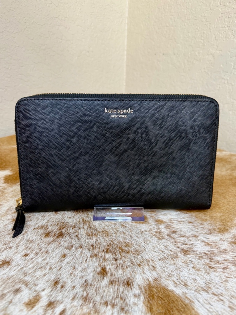Kate Spade Black Saffiano Leather Zip Around Wallet Organizer Clutch Portfolio